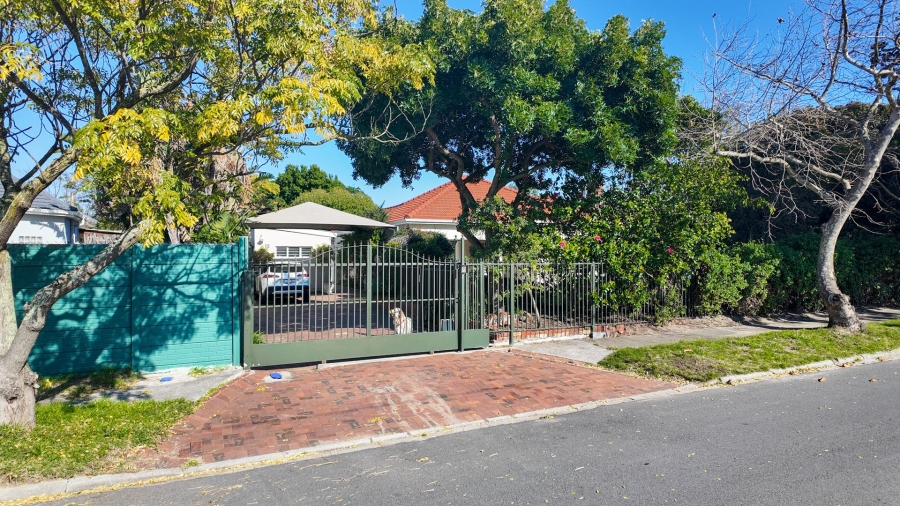 3 Bedroom Property for Sale in Pinelands Western Cape